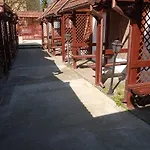 R4 Rolleder Apartman-haz דירה Siklós
