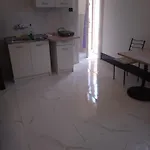 דירה R4 Rolleder Apartman-haz *