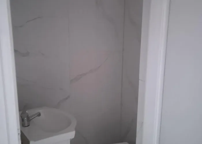 R4 Rolleder Apartman-haz