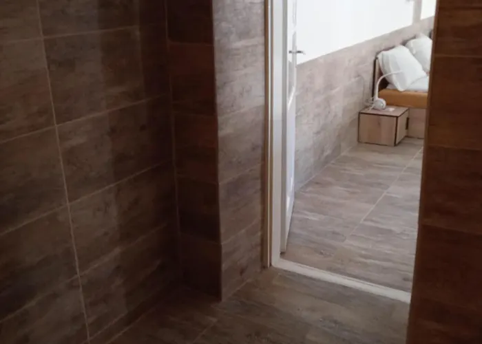 R4 Rolleder Apartman-haz Siklós