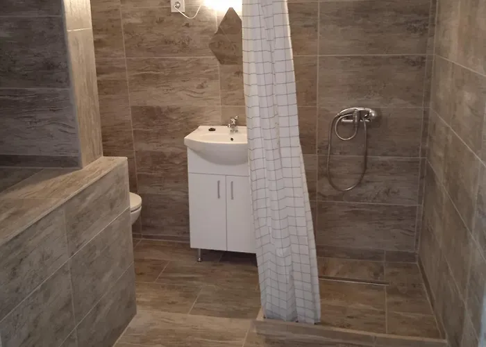 R4 Rolleder Apartman-haz Siklós