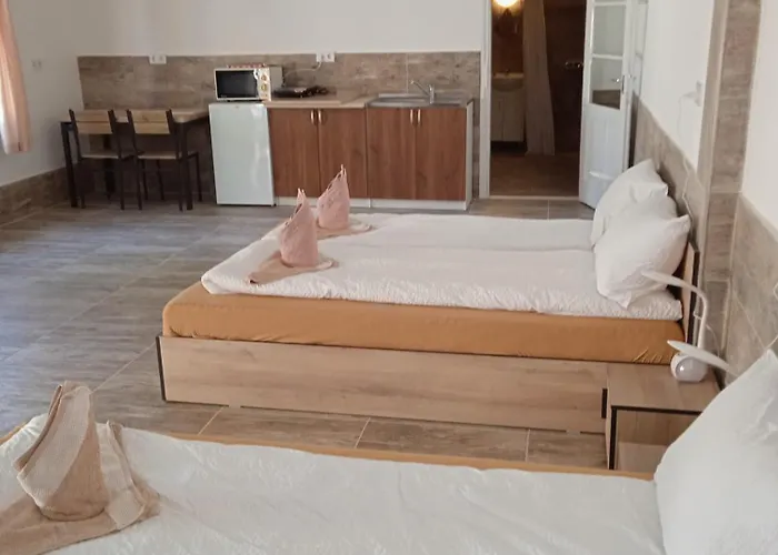 Lägenhet R4 Rolleder Apartman-haz *