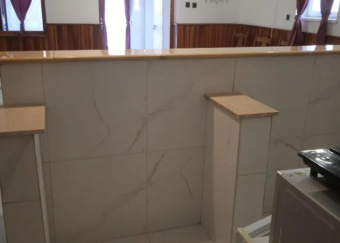 R4 Rolleder Apartman-haz Lägenhet Siklós