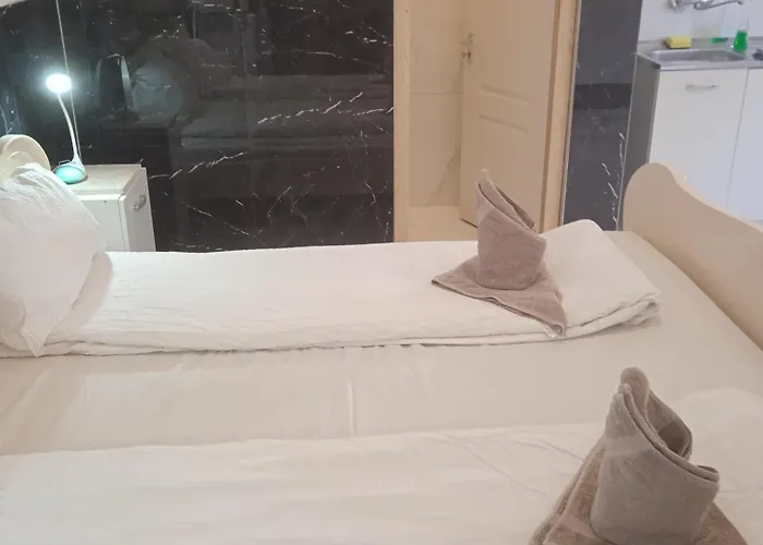 R4 Rolleder Apartman-haz Lägenhet